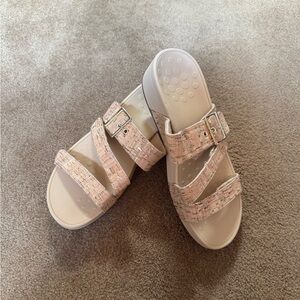 Stylish Beige Vionic Cork Sandals